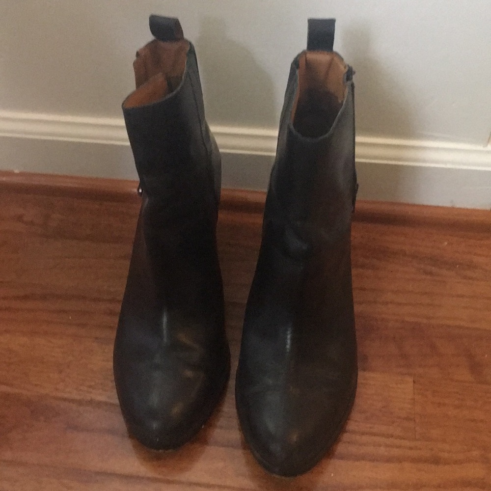 Gap heeled booties
